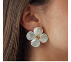 ✨ Ensemble Florina – Boucles d’oreilles & bague en forme de fleur ✨